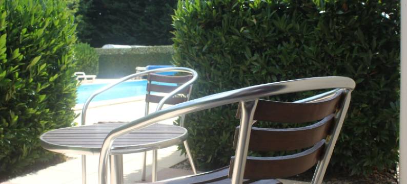 迪内尤乡村酒店(Les Dineux Village)图片