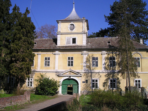 巴拉尼亚门公寓