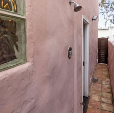 Waterfront Retreat with Large Roof Deck right next to Balboa Shops & RestaurantsHotel Overview