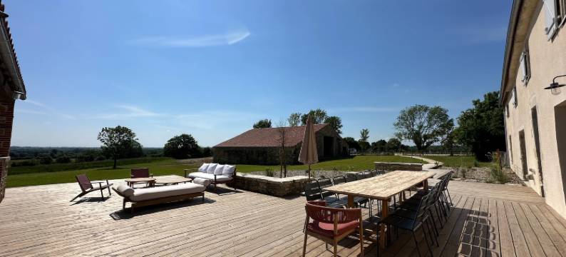 Beautiful villa with indoor pool图片