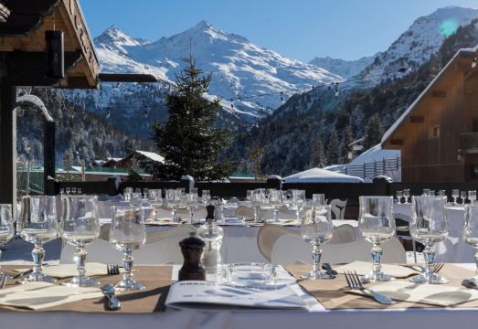 Hotel Mont Vallon Hotel Overview