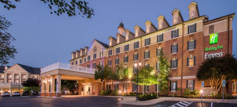 Holiday Inn Express 州立学院@威廉斯堡SQ(Holiday Inn Express STATE COLLEGE @WILLIAMSBURG SQ by IHG)图片