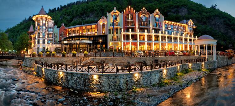博罗米皇冠假日酒店(Crowne Plaza Borjomi)图片