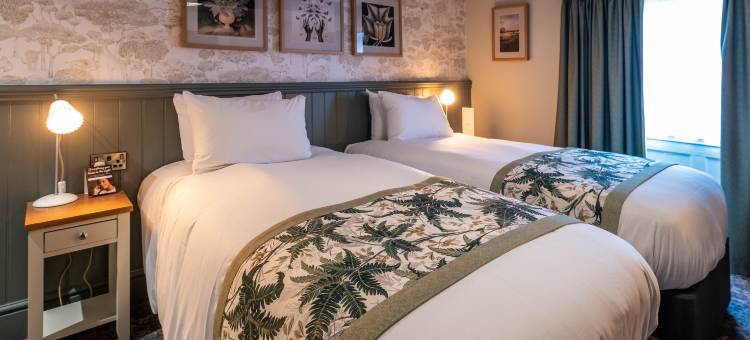 洛金汉阿姆斯酒店 - 格林国王旅馆(Rockingham Arms by Greene King Inns)图片