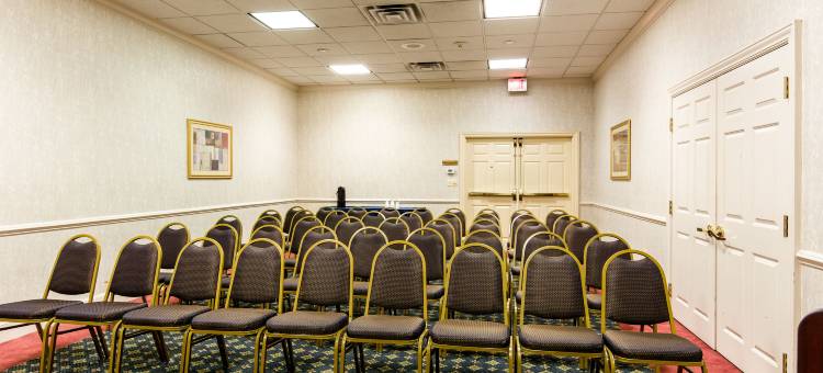 凯艺酒店-近安德鲁斯华盛顿地区联合基地(Quality Inn Near Joint Base Andrews-Washington Area)图片