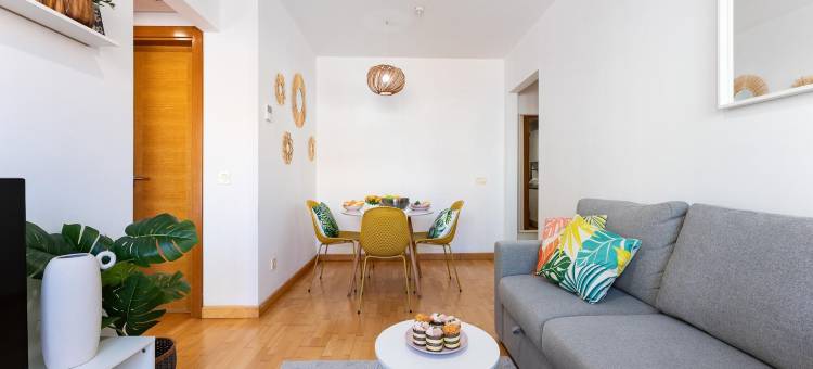 马拉加可住4人配有停车位的城市公寓(City apartment for 4 with parking, Malaga)图片