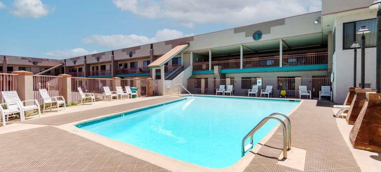 绿松石科特斯梅萨维德套房酒店(Turquoise Inn and Suites Cortez Near Mesa Verde)图片