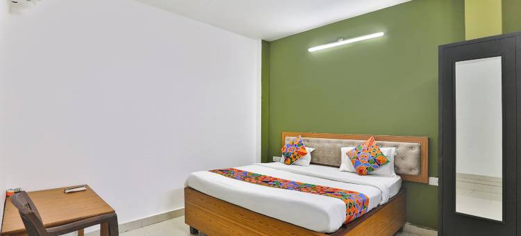 Fabhotel Raas 旅馆(FabHotel Raas Inn)图片