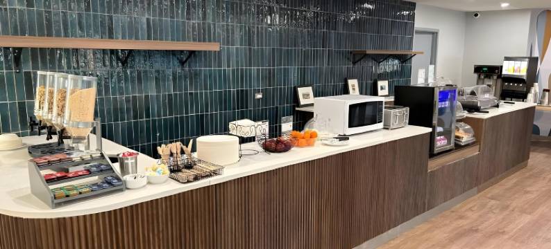 苏必利尔海岸酒店-BW傲途格精选酒店(Quality Inn & Suites Thunder Bay Downtown)图片