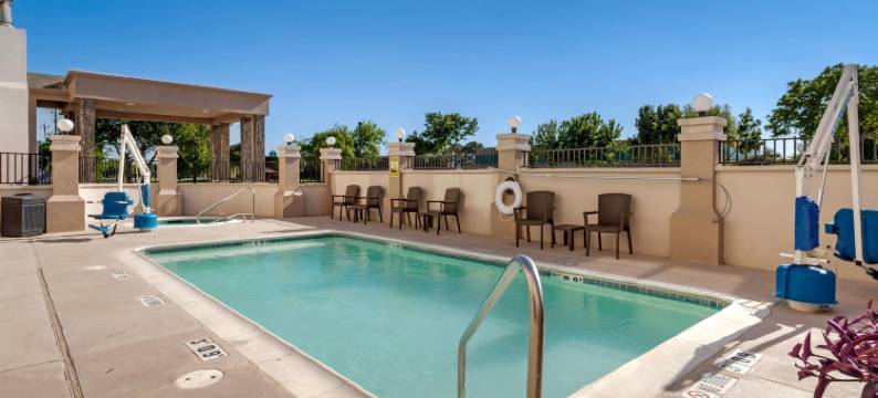 拉波特舒适套房 - 贝敦(Comfort Suites la Porte - Baytown)图片