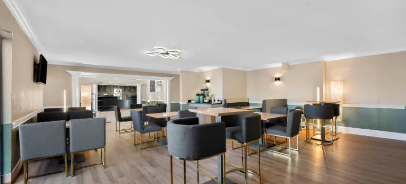 品质酒店迈尔斯堡开普科勒尔(Quality Inn Fort Myers Cape Coral)图片