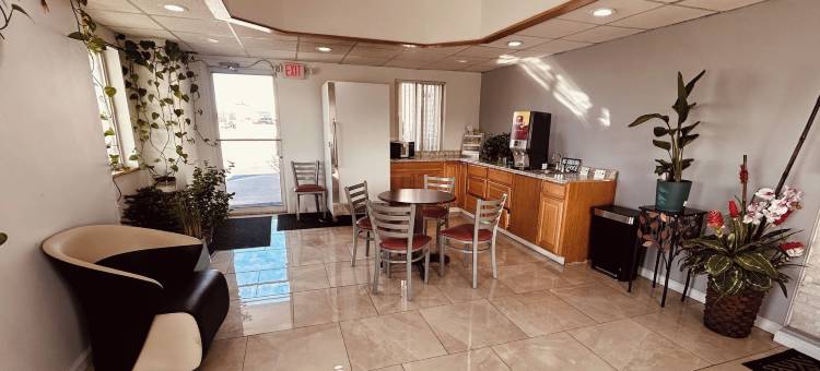 居住式蓝泉城I-70套房酒店 by Hotel O(Residential Suites Blue Springs by Hotel O I 70)图片