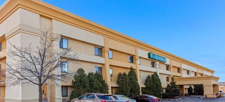 密尔沃基机场奥克里克拉昆塔温德姆酒店(La Quinta Inn by Wyndham Milwaukee Airport / Oak Creek)图片