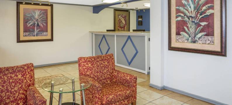 迈尔斯堡北戴斯酒店(Travelodge by Wyndham Fort Myers North)图片