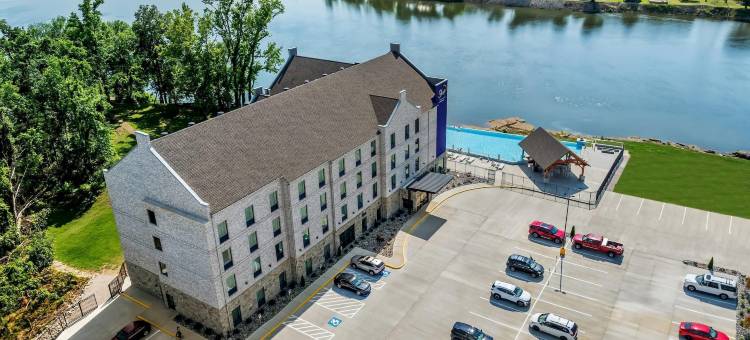 舒眠旅馆及套房萨凡纳田纳西河畔(Sleep Inn & Suites Savannah Tennessee Riverfront)图片