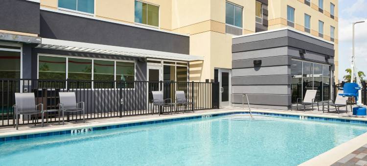 坦帕里弗维尤万枫酒店及套房(Fairfield Inn & Suites Tampa Riverview)图片