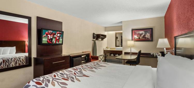 兰辛东密歇根州立大学红顶酒店(Red Roof Inn Lansing East - MSU)图片