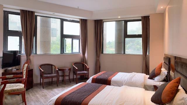 蓬溪阳光商务酒店