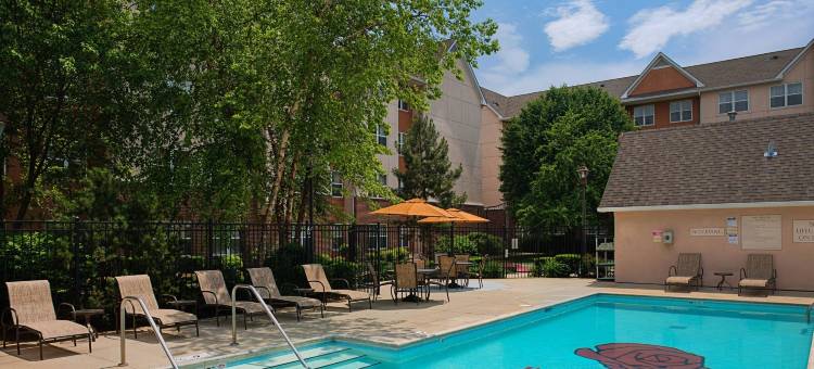 底特律利沃尼亚Residence Inn 酒店(Residence Inn Detroit Livonia)图片