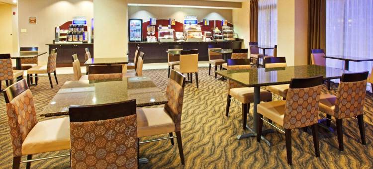 默夫里斯伯勒中心 by IHG(Murfreesboro Central Hotel)图片