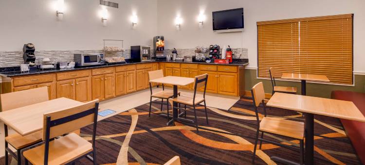 莱恩贝斯特韦斯特酒店(Best Western Rayne Inn)图片