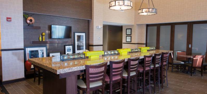 俾斯麦西北欢朋酒店(Hampton Inn & Suites Bismarck/Northwest)图片
