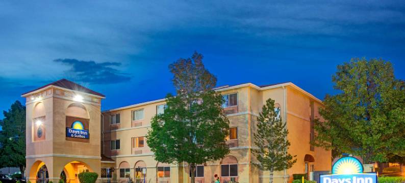 阿尔伯克基机场戴斯套房酒店(Days Inn & Suites by Wyndham Airport Albuquerque)图片
