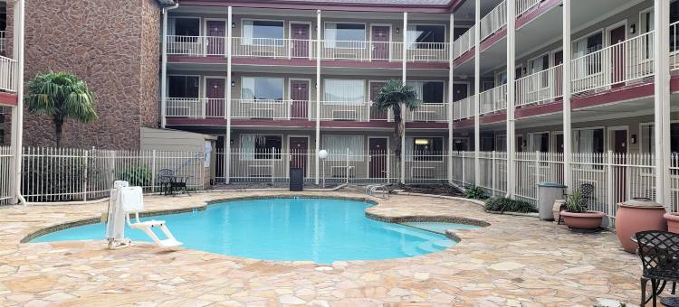 肯纳红顶酒店-新奥尔良机场东北(Red Roof Inn Kenner - New Orleans Airport NE)图片