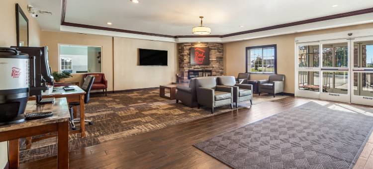 奥马哈红顶套房酒店-康瑟尔布拉夫斯(Red Roof Inn & Suites Omaha - Council Bluffs)图片