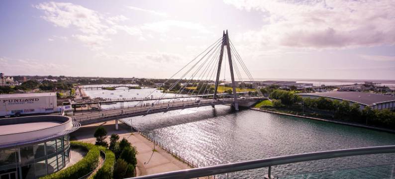 绍斯波特海滨酒店(Waterfront Southport Hotel)图片