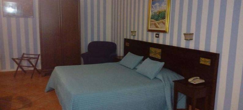 卡尔塔尼塞塔广场酒店(Hotel Plaza Caltanissetta)图片