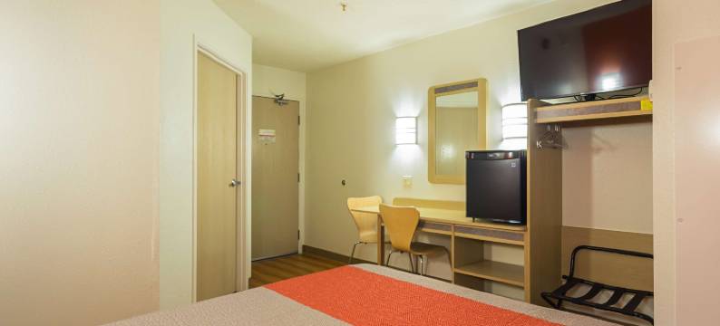 莫特尔6号汽车旅馆 - 多伦多东 - 惠特比(Motel 6 Whitby, on - Toronto East)图片