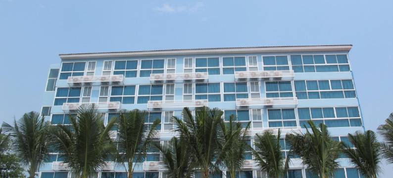 南特拉芭堤雅班安波海滩酒店(Nantra Pattaya Baan Ampoe Beach)图片