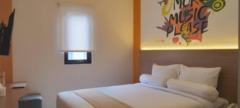 隆阿贡前一酒店(Front One Hotel Tulungagung)图片