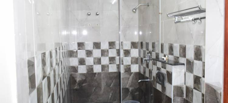 Treebo 伊甸园公园酒店，距庞第皆瑞机场3公里(Treebo Eden Park Hotel, 3 Km from Puducherry Airport)图片