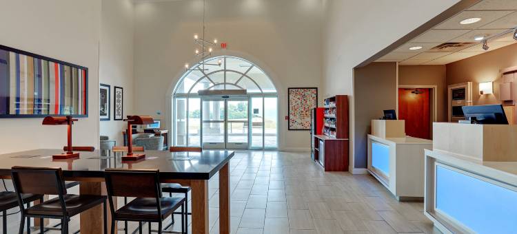 Holiday Inn Express 坎贝尔斯维尔(Holiday Inn Express Campbellsville)图片