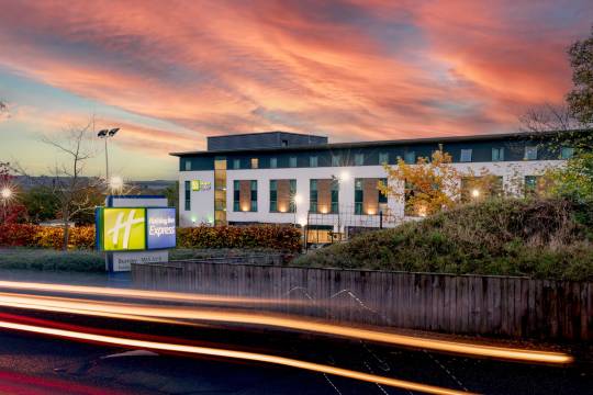 Holiday Inn Express 波恩利M65,JCT.10(Holiday Inn Express BURNLEY M65, JCT.10 by IHG)