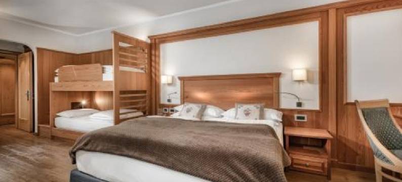 Family Hotel Serena图片