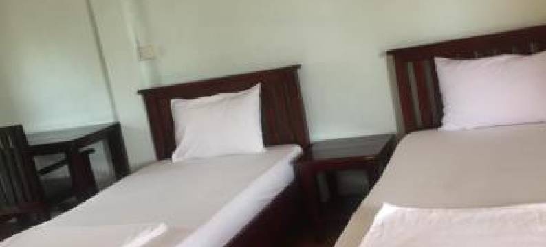 甲民武里普苏克酒店(Poon Suk Hotel Kabin Buri)图片