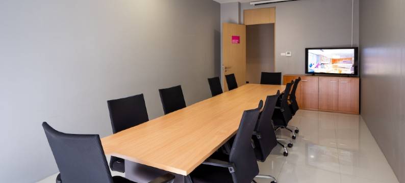 辉光米拉卡伦海滩(GLOW Mira Karon Beach)图片