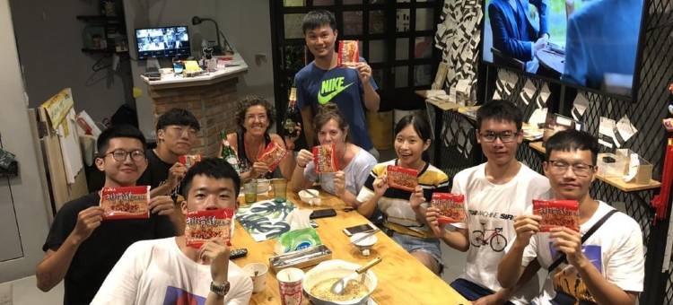 九窝 • Box_Inn_Jiufen • 九份胶囊旅店图片