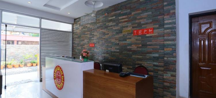 OYO 旗舰 16910 王子宫酒店(Super Townhouse Prince Palace)图片