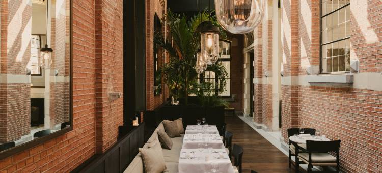 八月酒店(August)图片