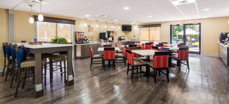 夏洛特欧逊岛海滩贝斯特韦斯特酒店(Best Western Shallotte / Ocean Isle Beach Hotel)图片