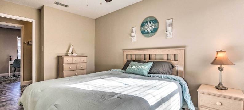 沿海家庭住宅，距离彭萨科拉海滩16英里!(Coastal Family Home, 16 Mi to Pensacola Beach!)图片