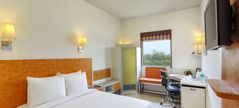 鲁尔基霍姆特尔酒店(Hometel Roorkee)图片