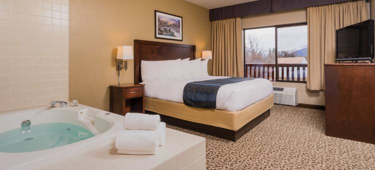 白鱼镇河畔酒店(Whitefish Riverfront Hotel)图片