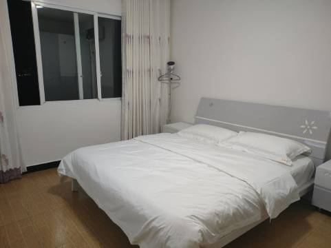 我是芳芳公寓(团山堡路分店)