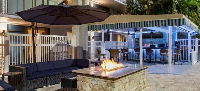 萨拉索塔西埃斯特基盖特威希尔顿斯巴克酒店(Spark by Hilton Sarasota Siesta Key Gateway)图片