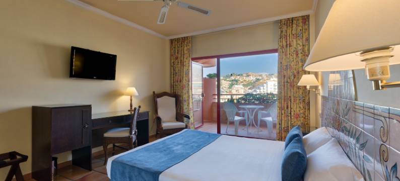 阿尔穆尼卡尔普拉亚水疗酒店(Ibersol Almuñecar Beach & Spa Hotel)图片
